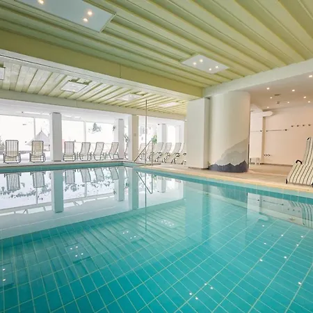 Heart Aurora Hotell 3*