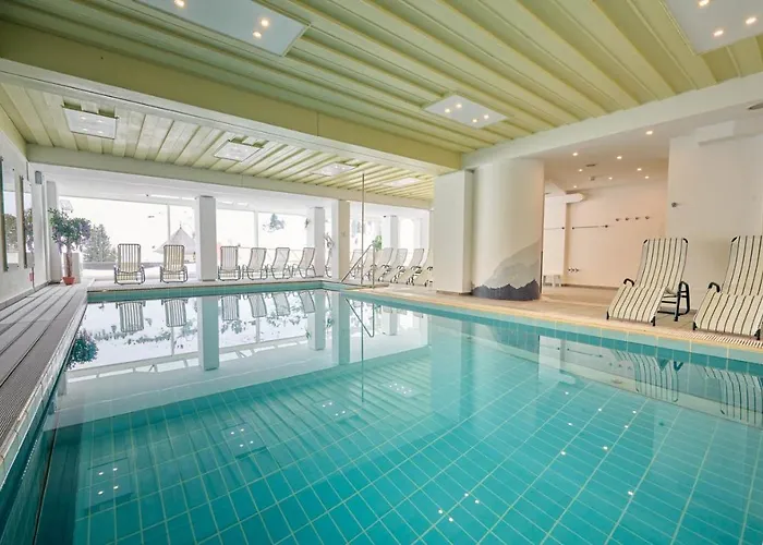 Heart Aurora Hotel 3*